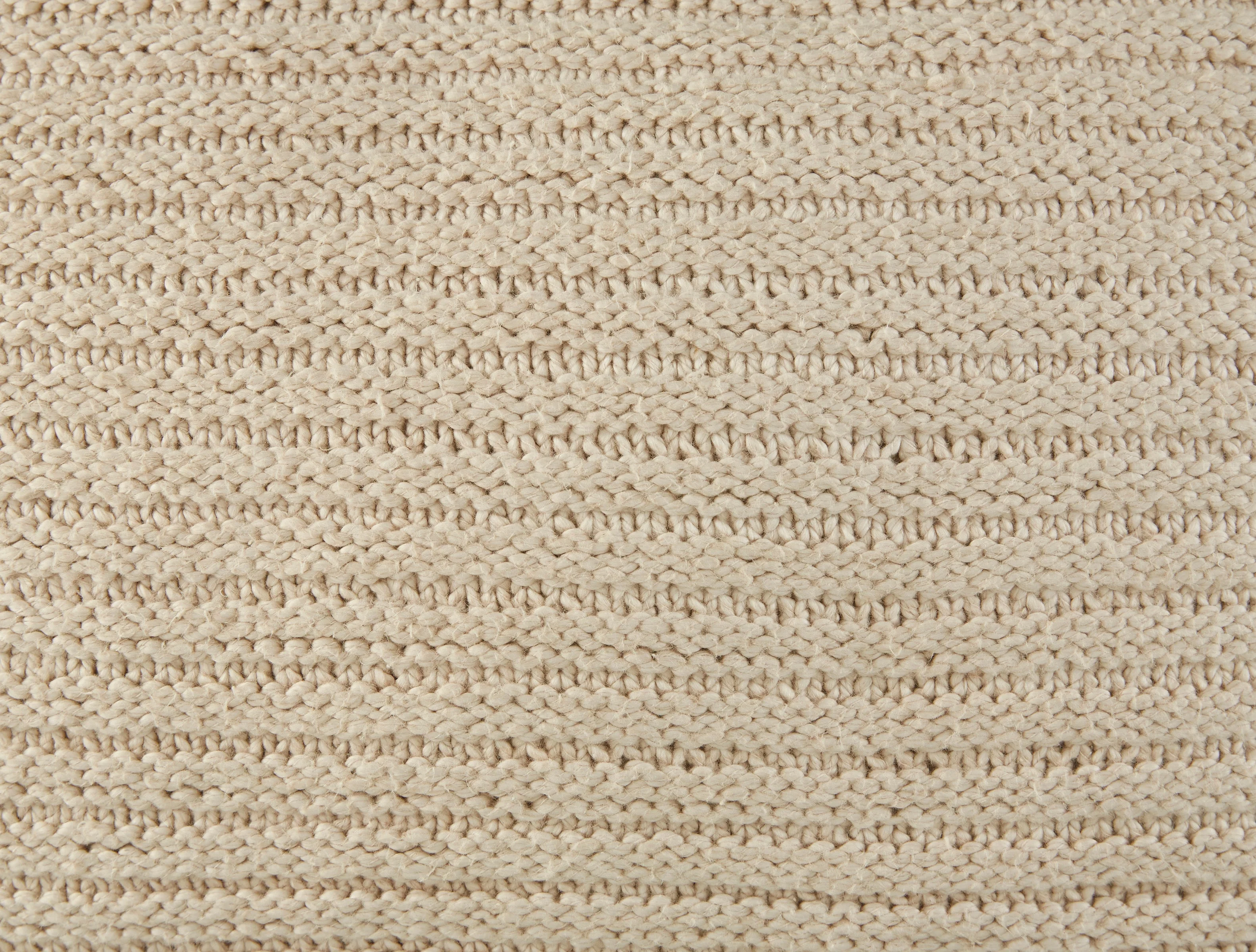 Abreyah Pillow - Image 5