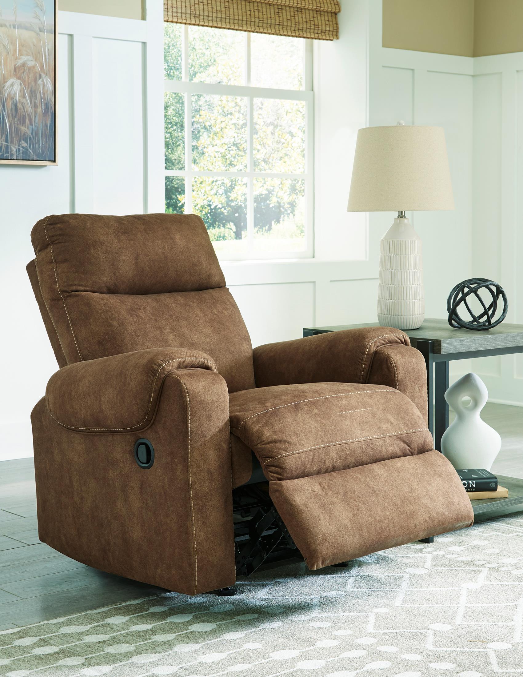 Edenwold Rocker Recliner - Image 5