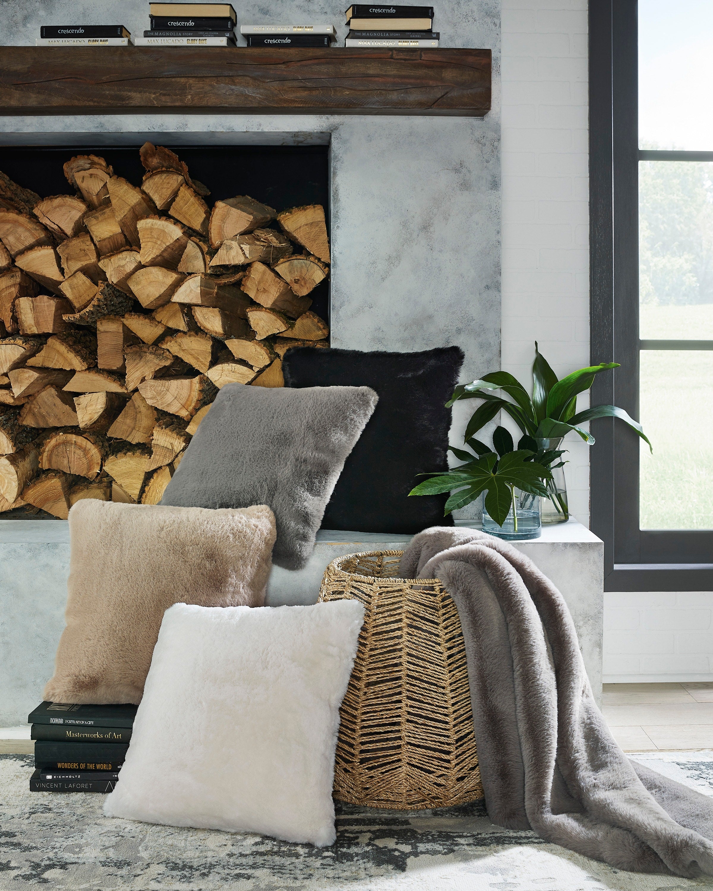 Gariland Pillow - Image 20