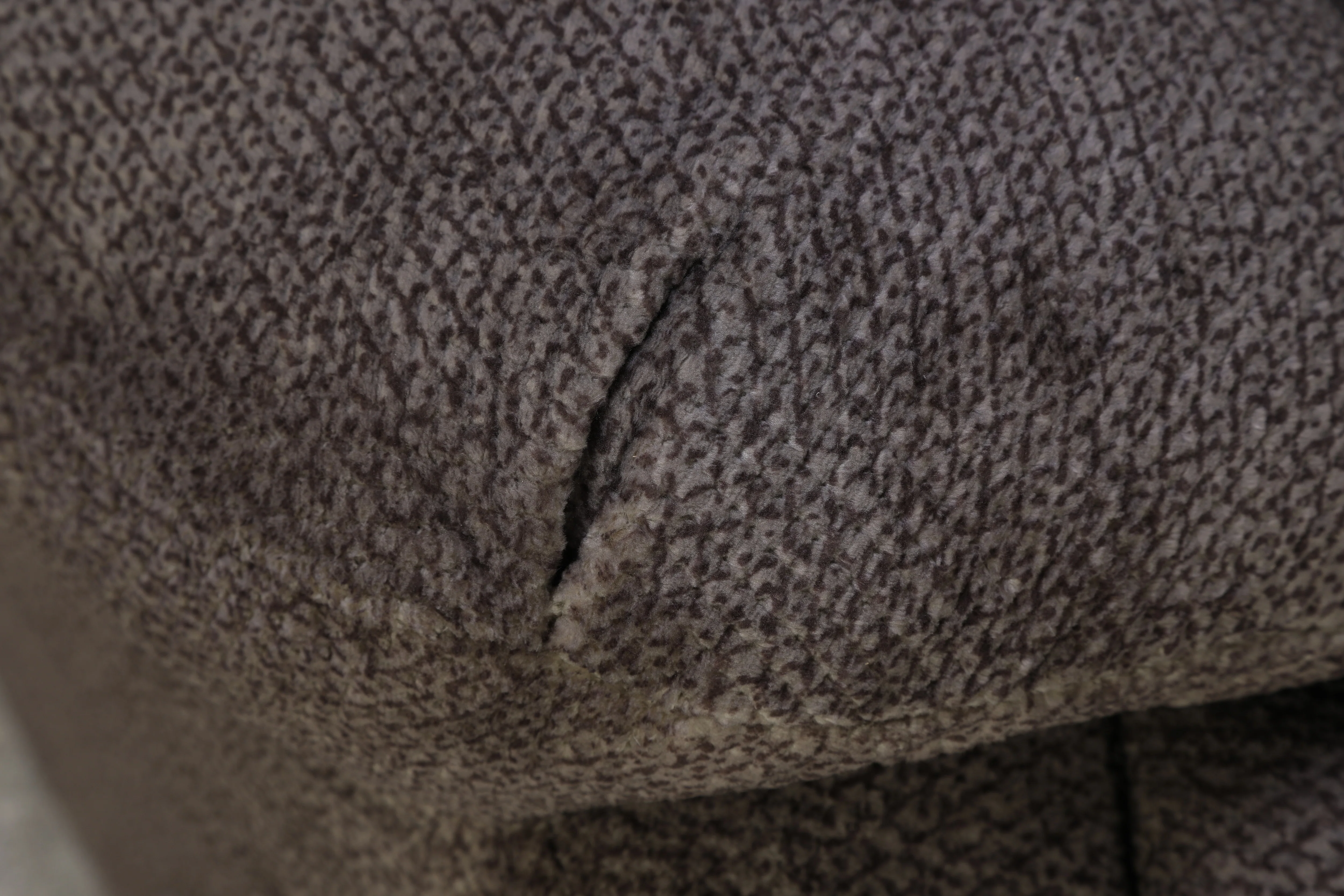 Reo Swivel Glider Recliner - Image 9