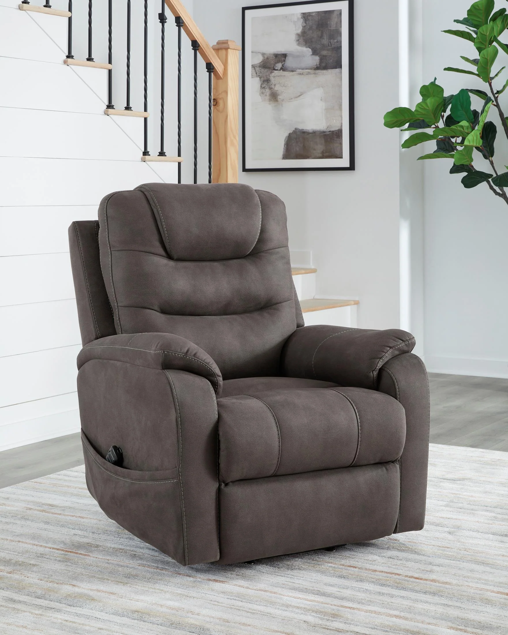 Snowfield Power Lift Recliner - Image 3