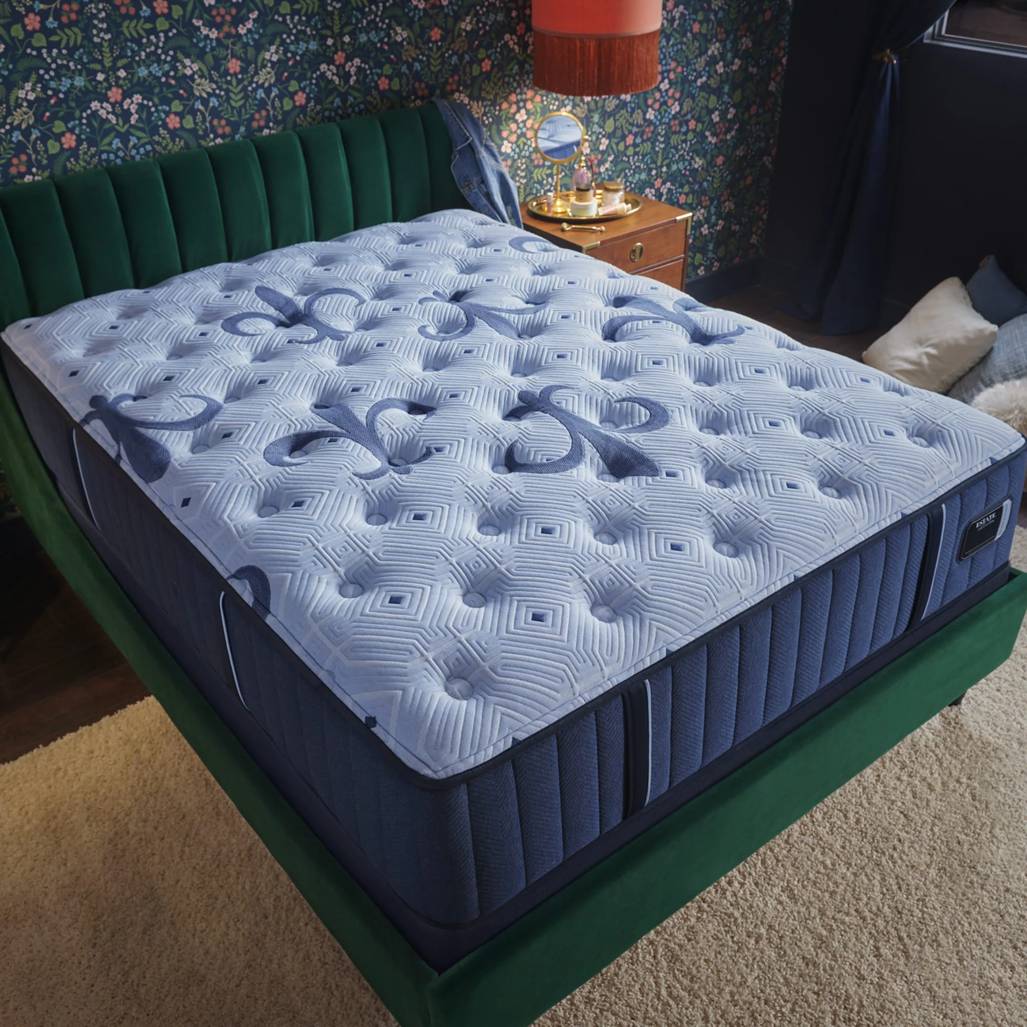 Stearns & Foster Estate Firm Tight Top Mattress - Image 3